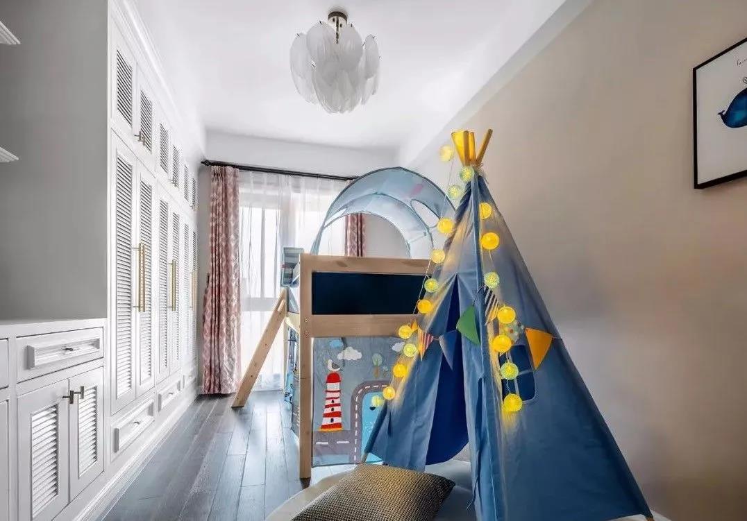 130㎡简美风格设计，一家三口的时尚家居空间