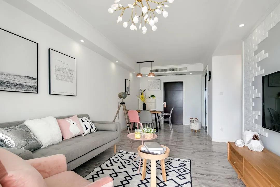 年轻新婚夫妇的北欧风三居室，90平美得像一幅画