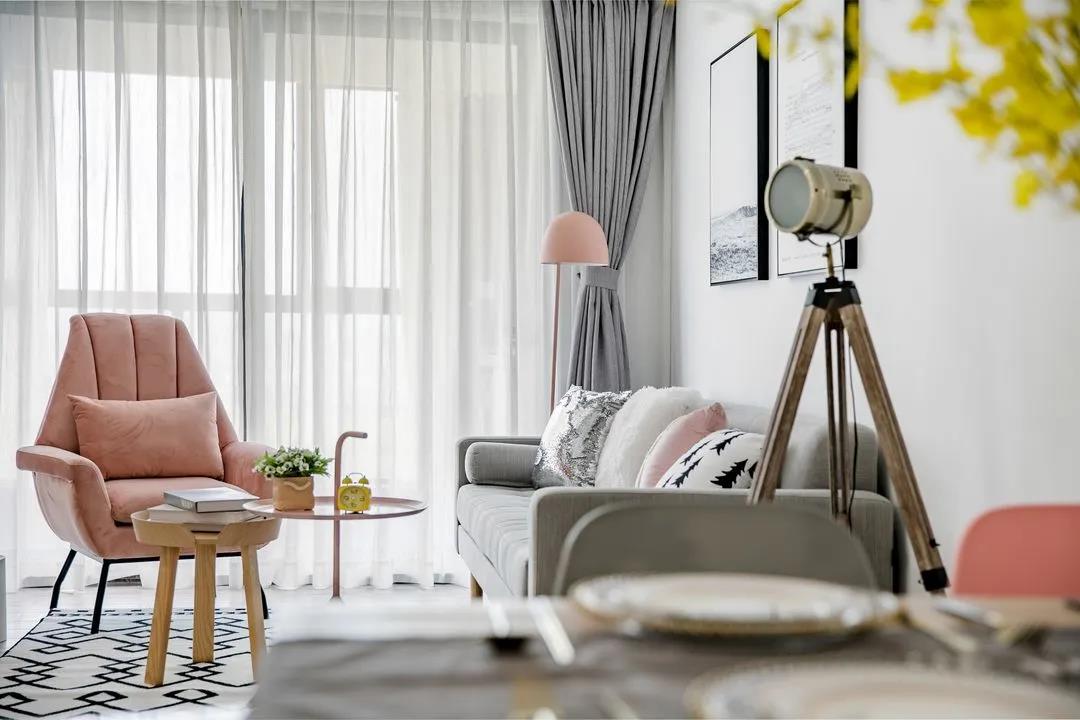 年轻新婚夫妇的北欧风三居室，90平美得像一幅画