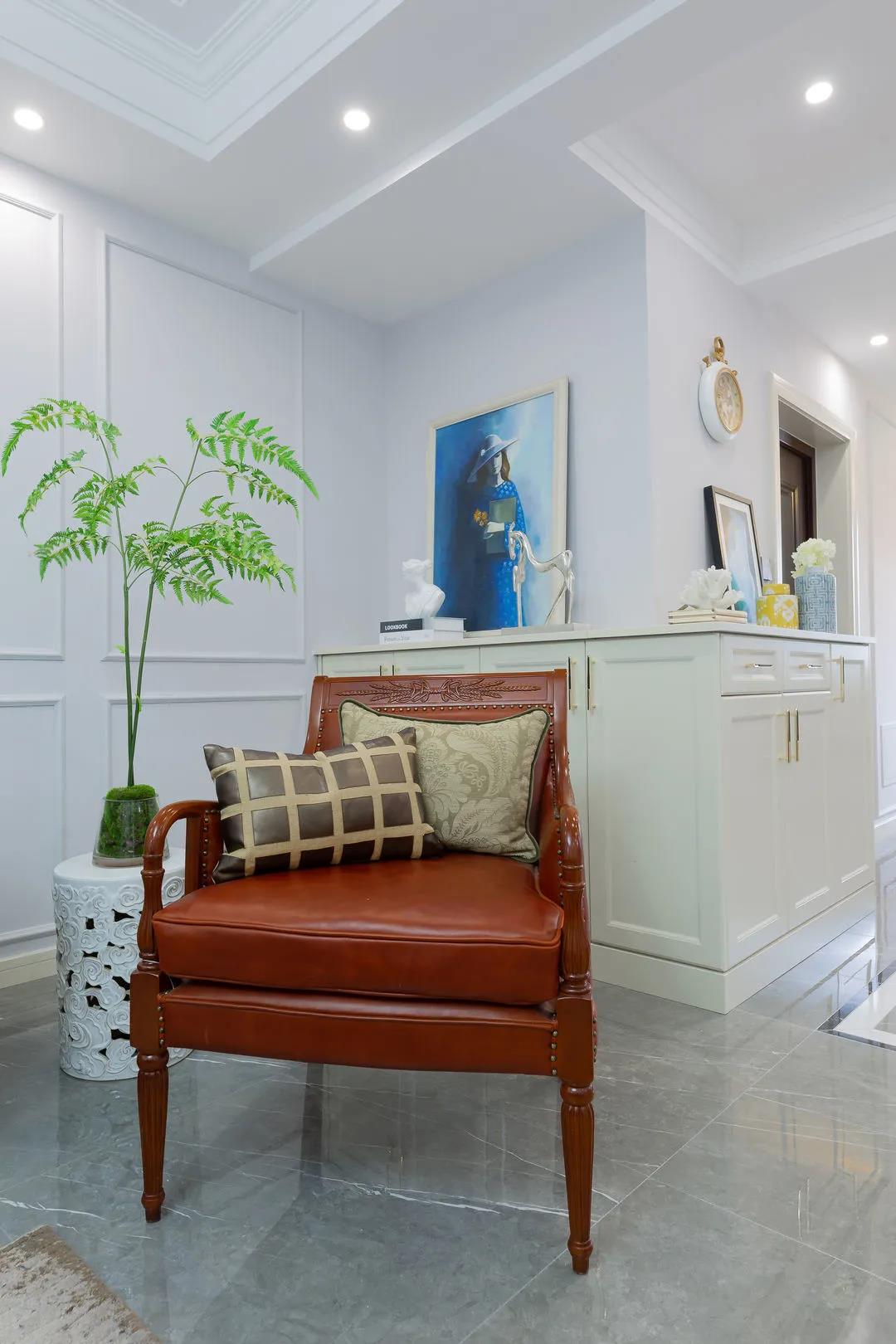 千篇一律的硬朗极简，我却偏爱优雅温润的格调