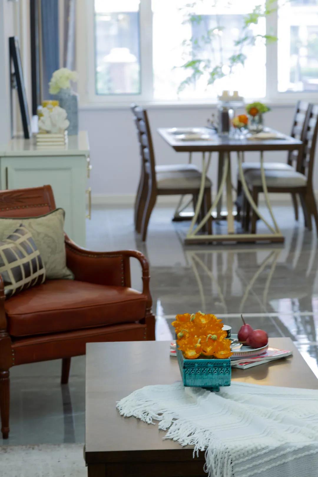 千篇一律的硬朗极简，我却偏爱优雅温润的格调