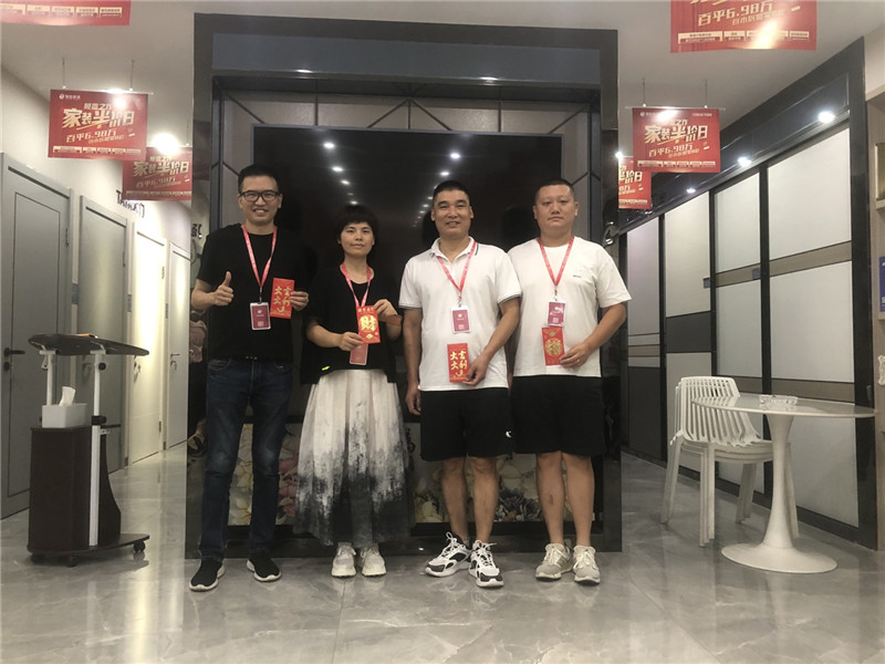 金桂楼李总竣工服务团队奖励！